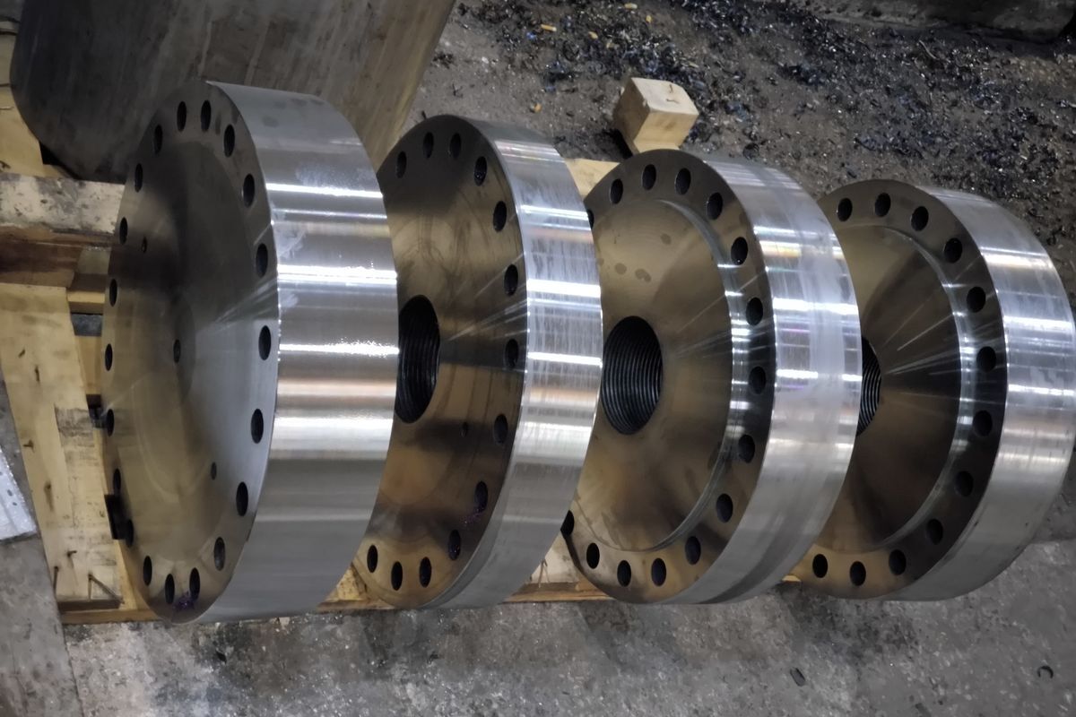 Машиностроительный завод